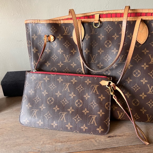 Louis Vuitton Neverfull MM - Picture 5 of 5